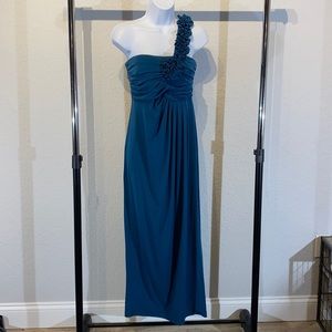 Long semi-formal/formal dress